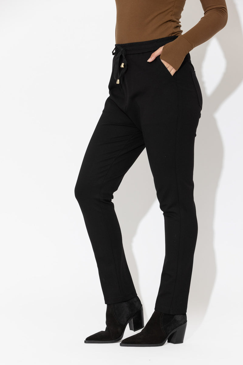 Black Ponte Jogger Pant