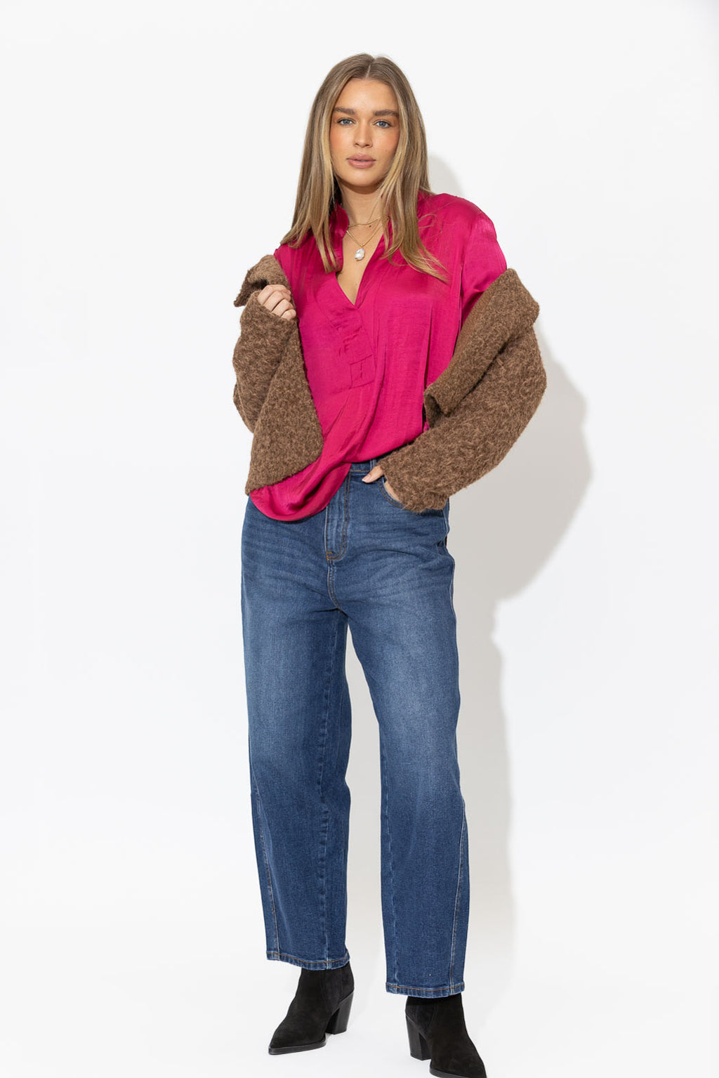 Lippy Glow Milan Blogger Shirt