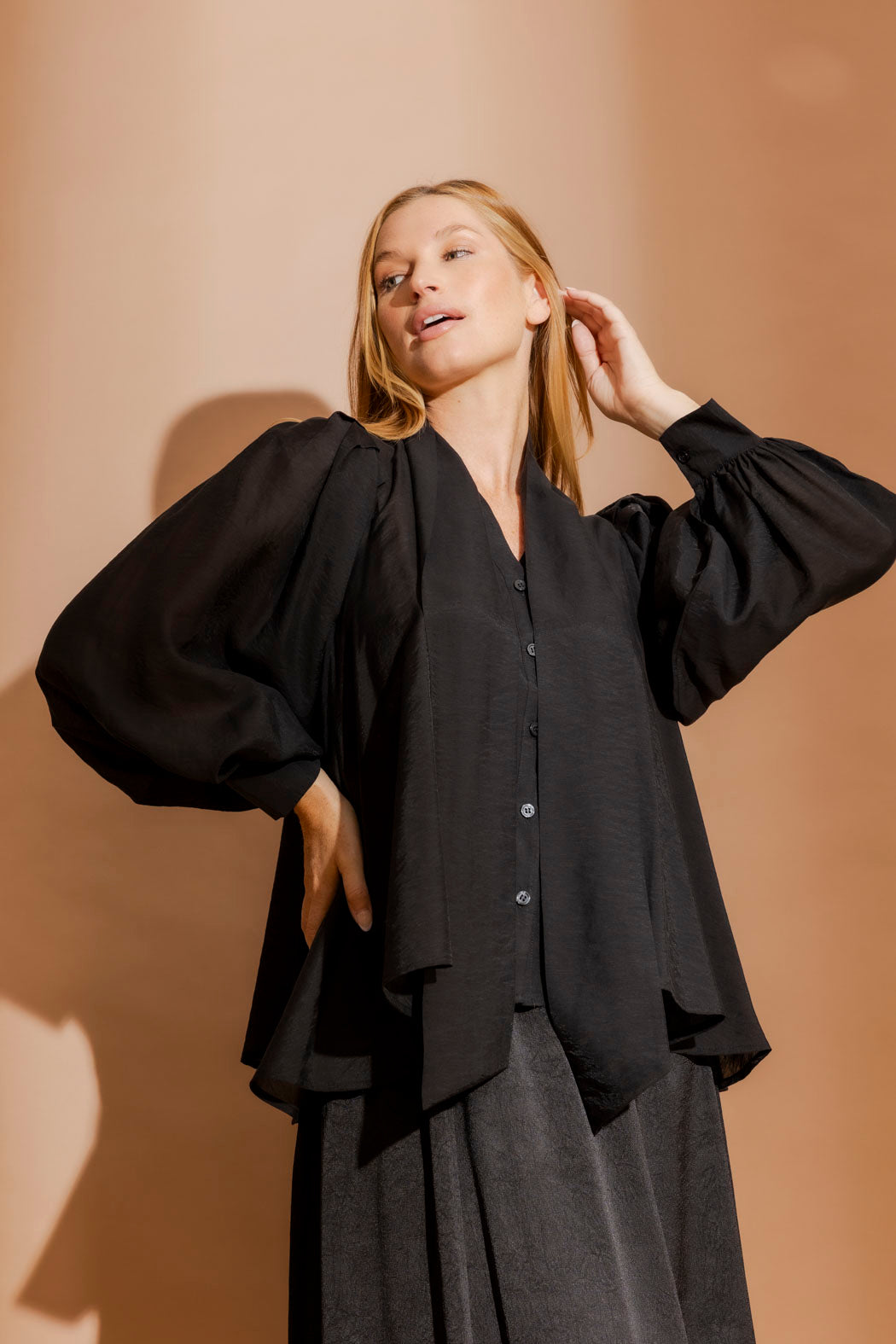 Black Tencel/Linen Full Sleeve Addy Blouse