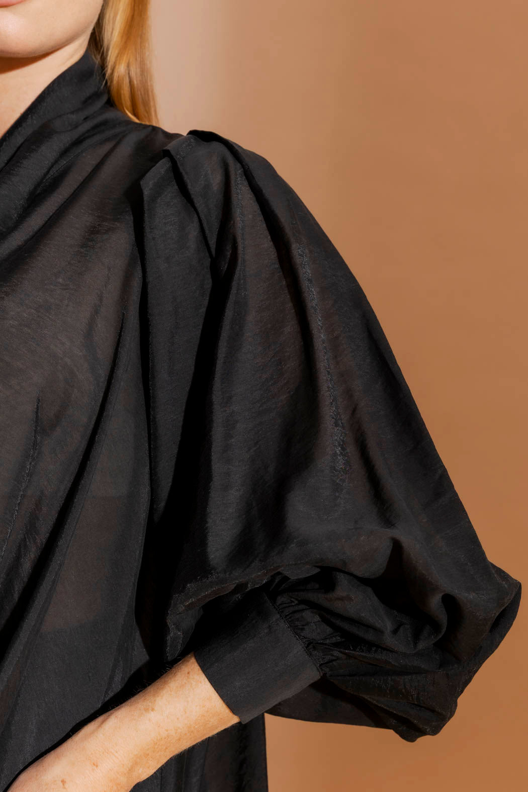 Black Tencel/Linen Full Sleeve Addy Blouse