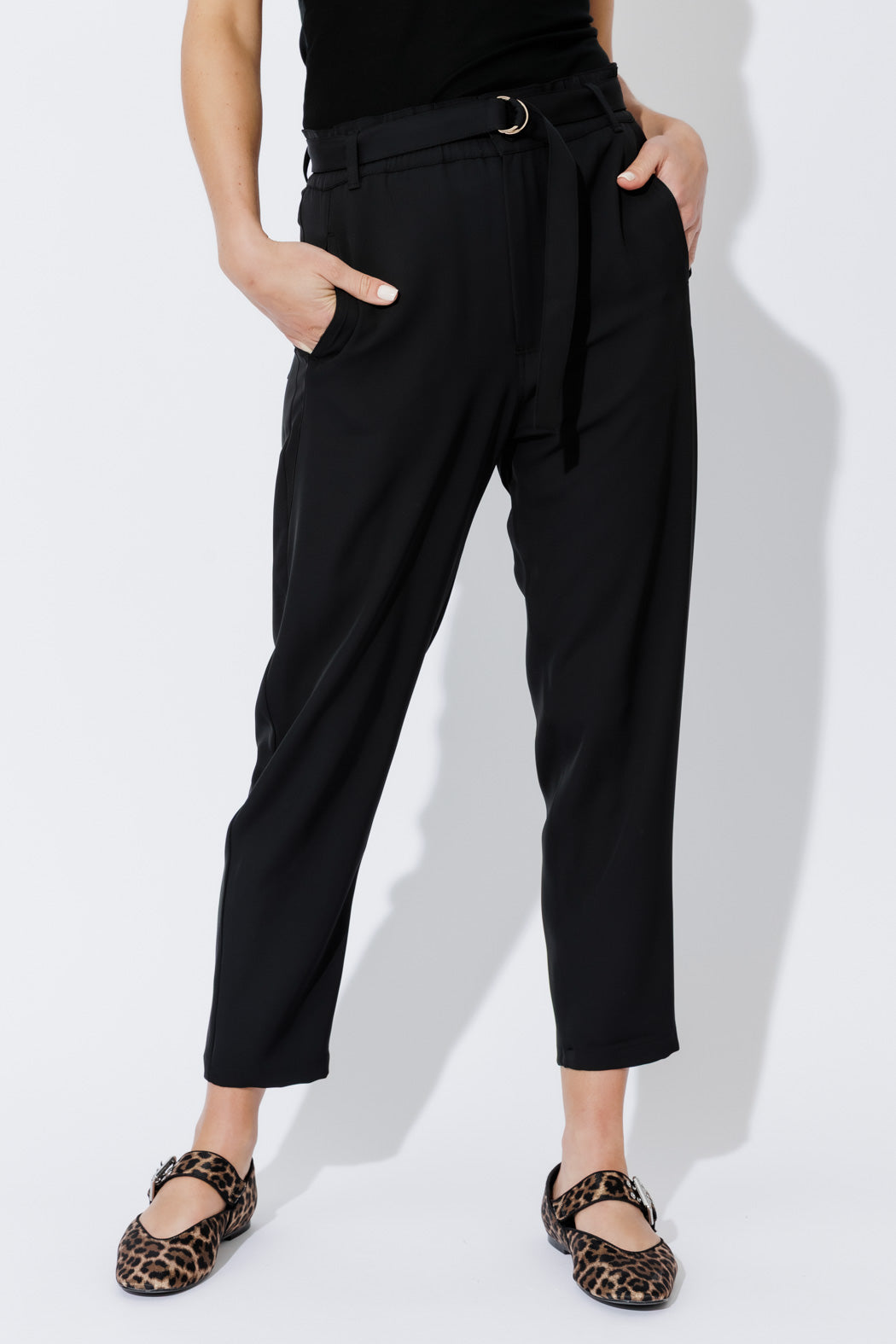 Black Euro Paperbag Pant – Motto AU