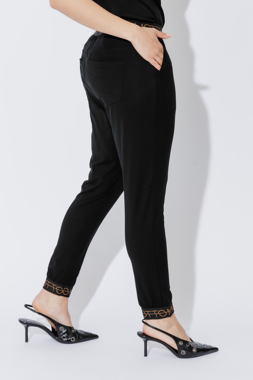 Black Tencel Weekend Pant