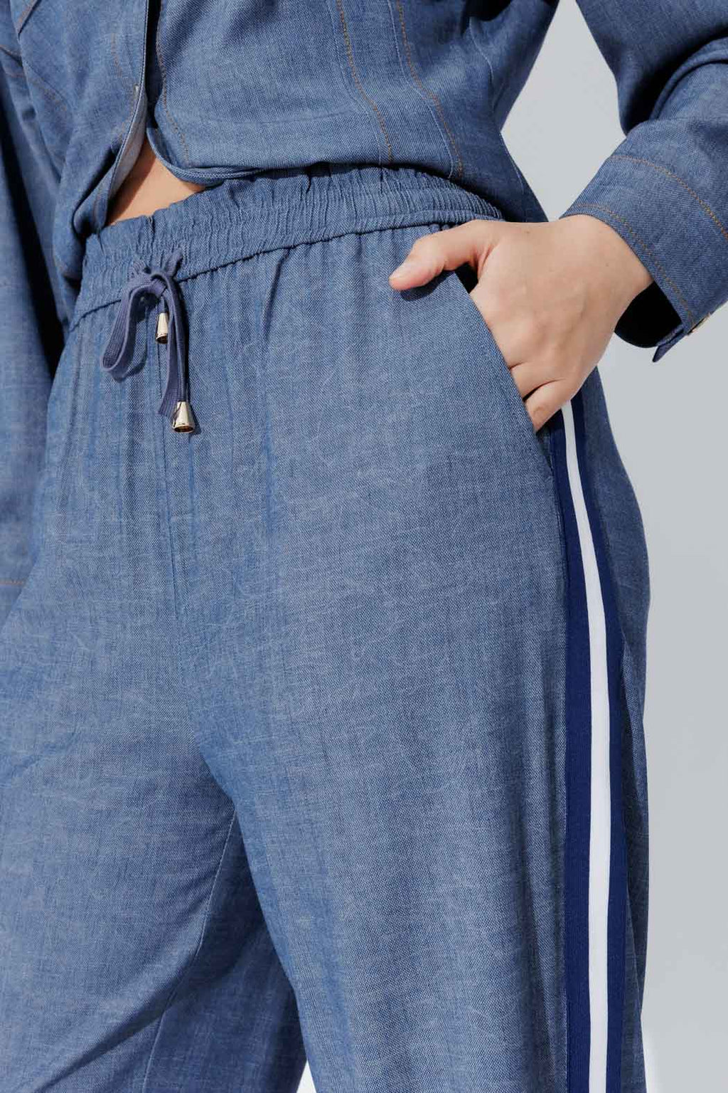 Chambray Sport Barrel Pant