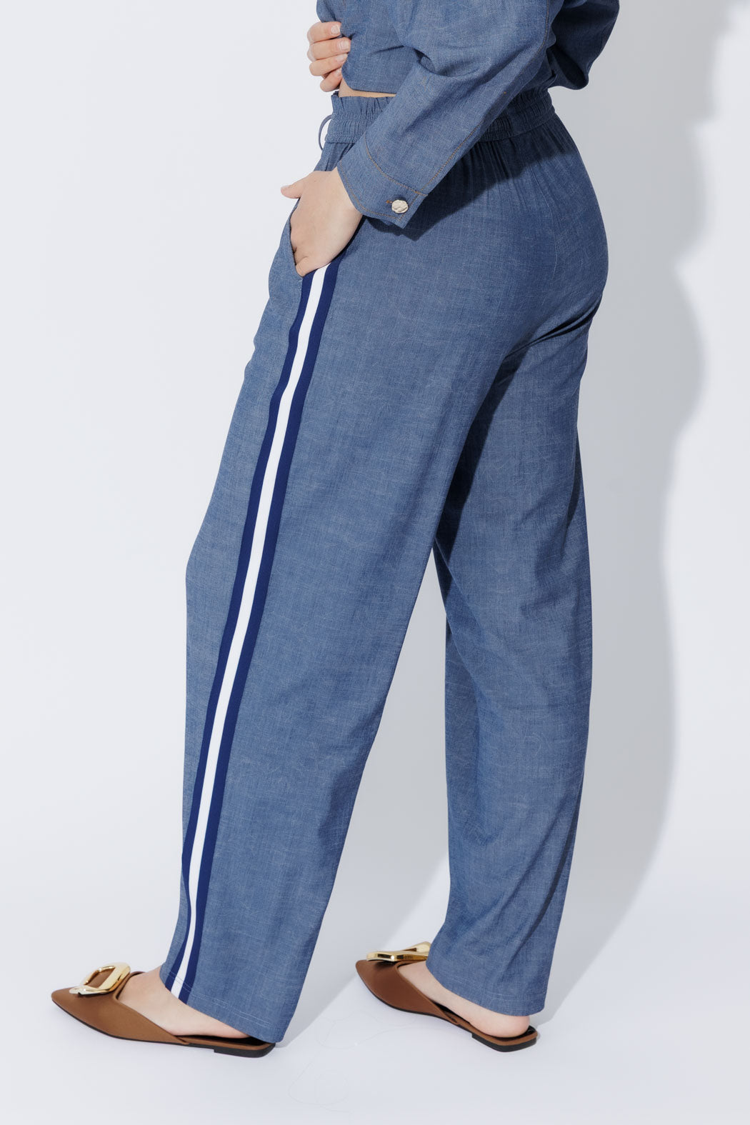 Chambray Sport Barrel Pant
