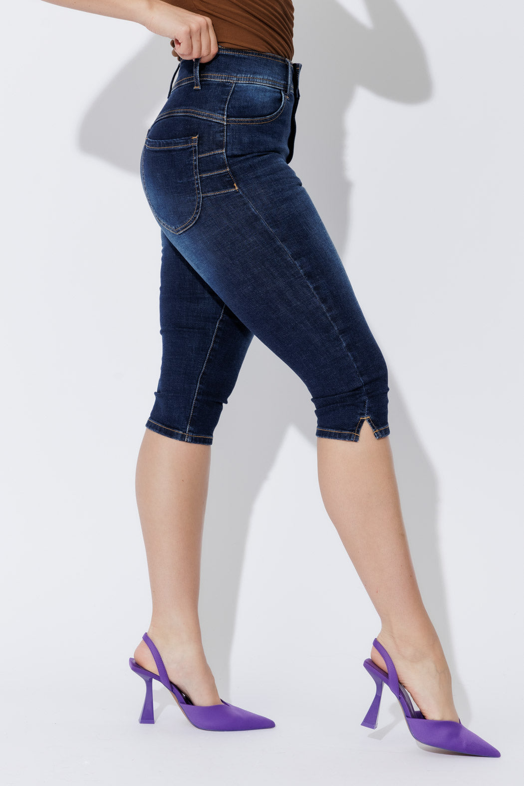Dark Denim Miracle Capri Jean