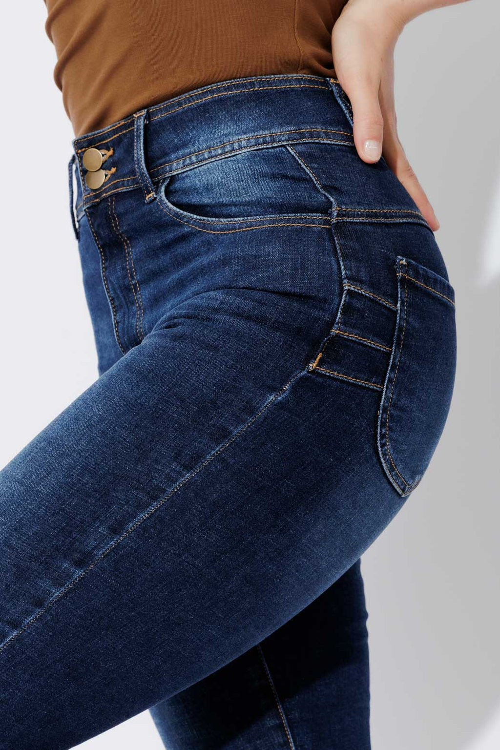 Dark Denim Miracle Capri Jean