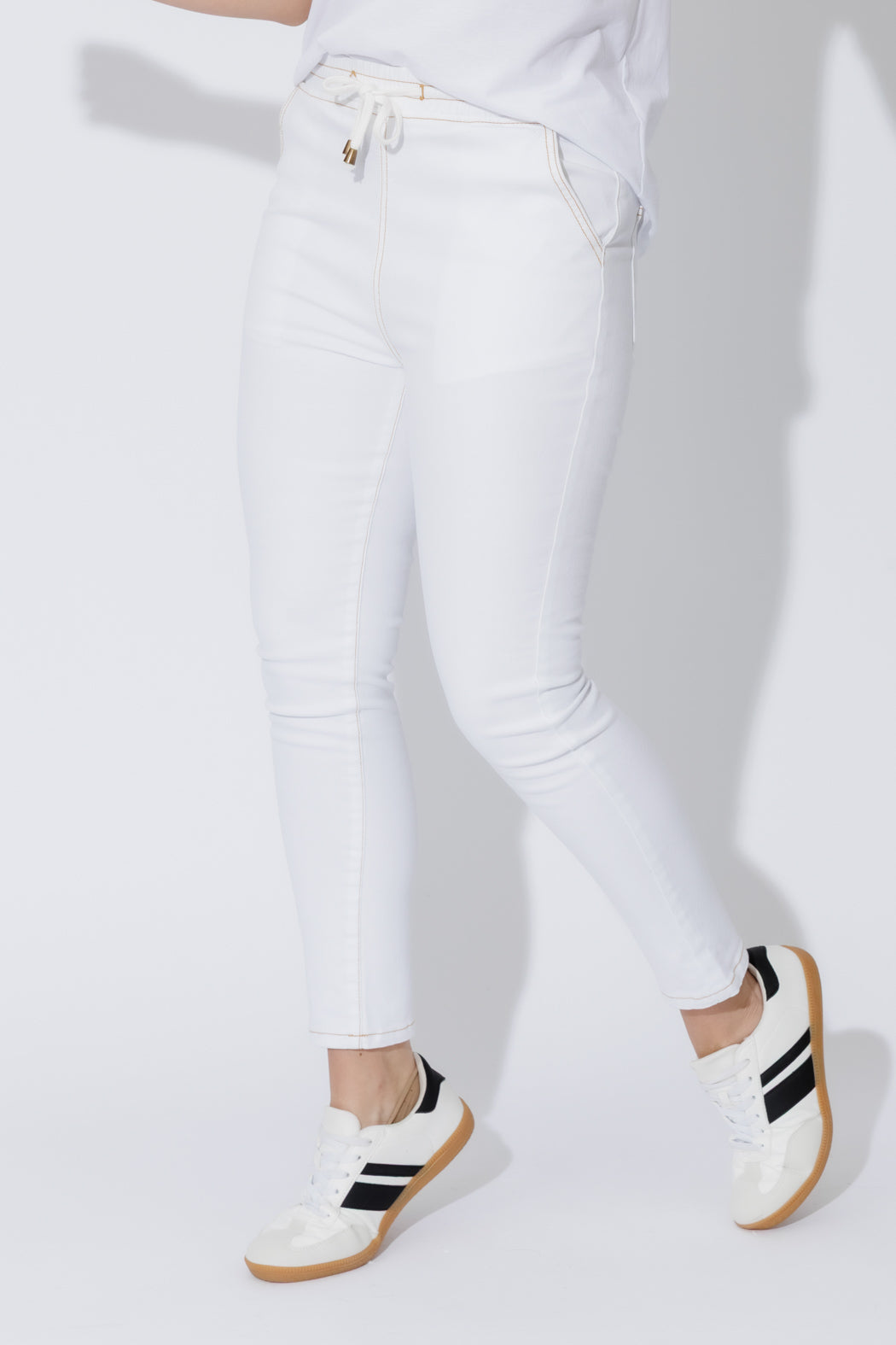 White Pull On Jogger Jean