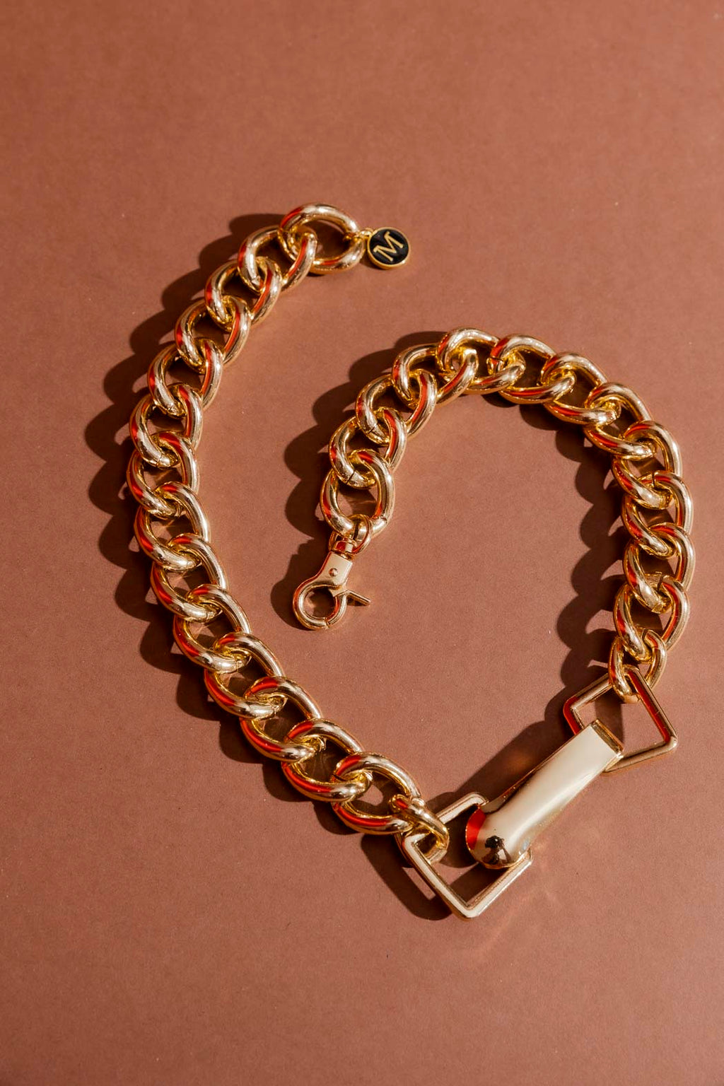 Gold Large Clasp Necklace Gold O/S