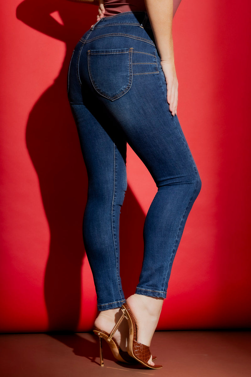 Mid Denim Miracle Jean