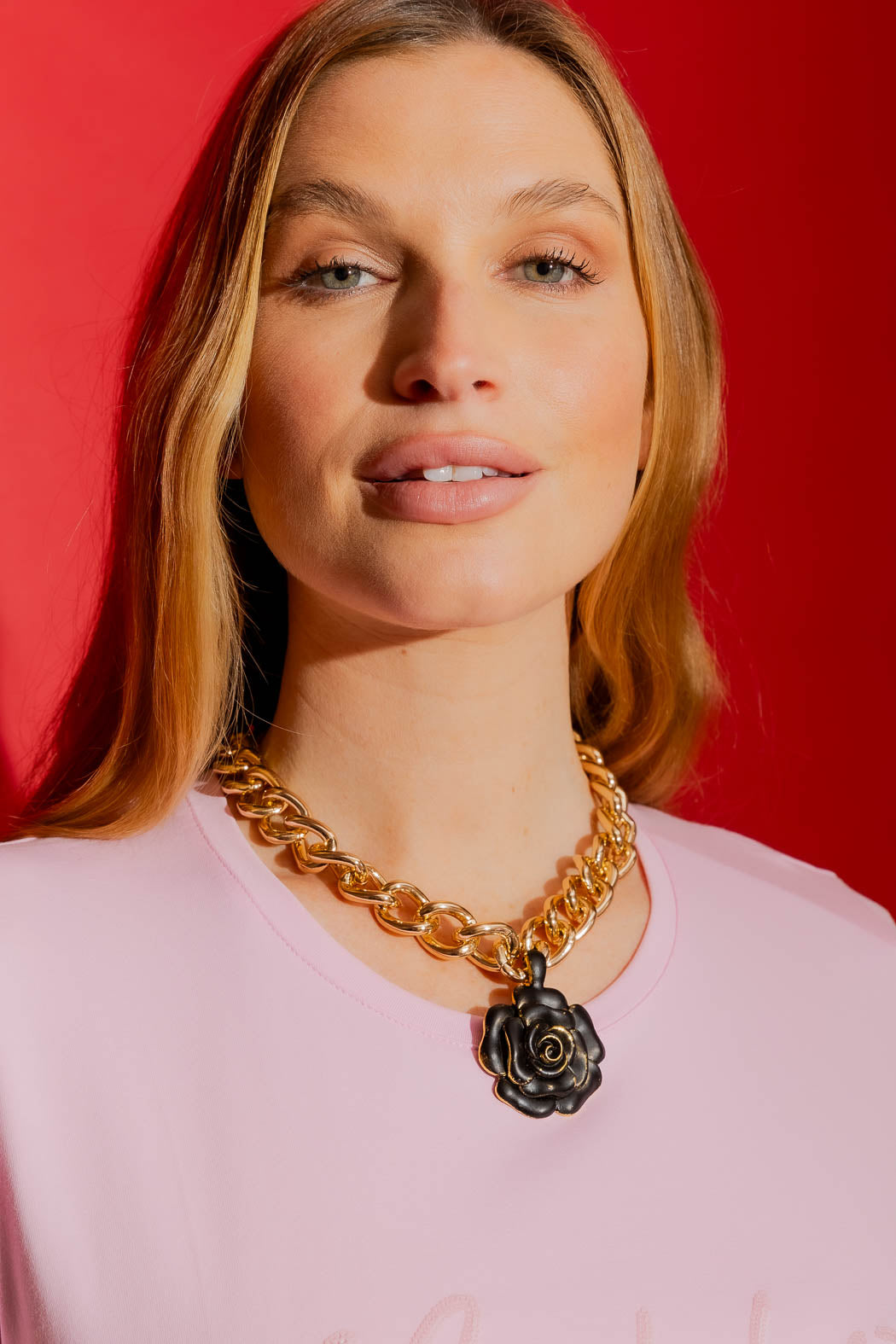 Black/Gold Rose Necklace Black/Gold O/S