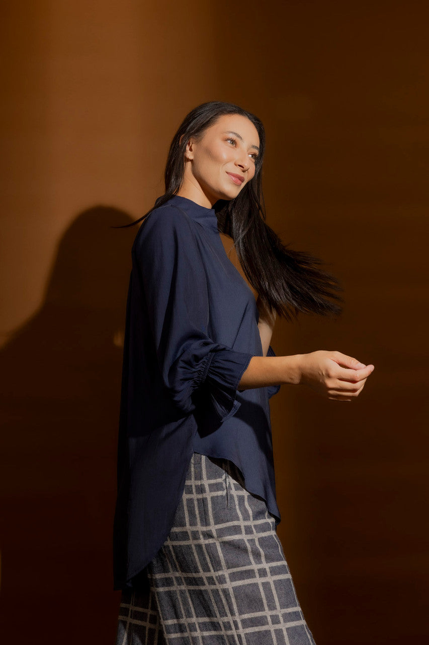 Navy Femme Blogger Shirt