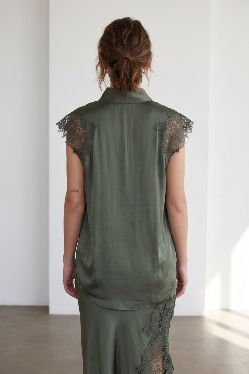 Khaki Glow Madrid Blogger Shirt
