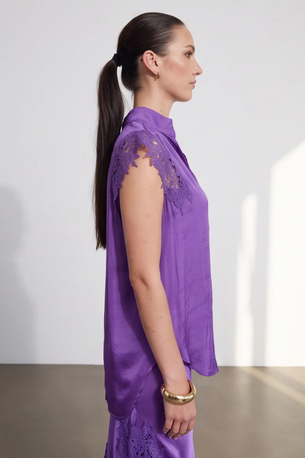 Purple Glow Madrid Blogger Shirt