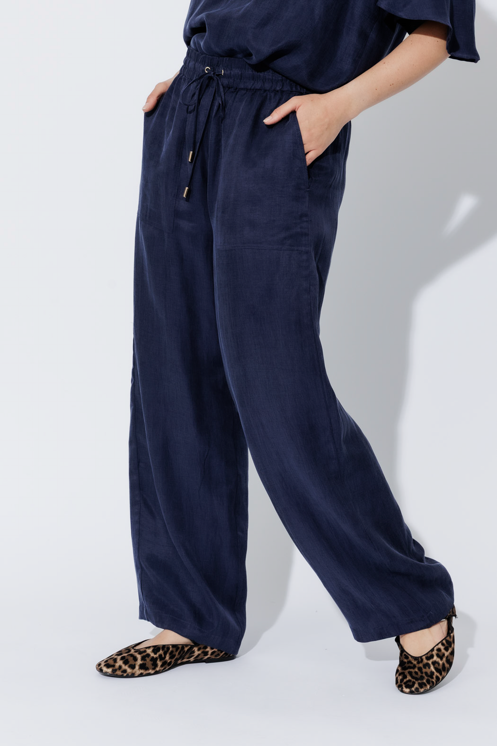 Navy Tencel/Linen Pant