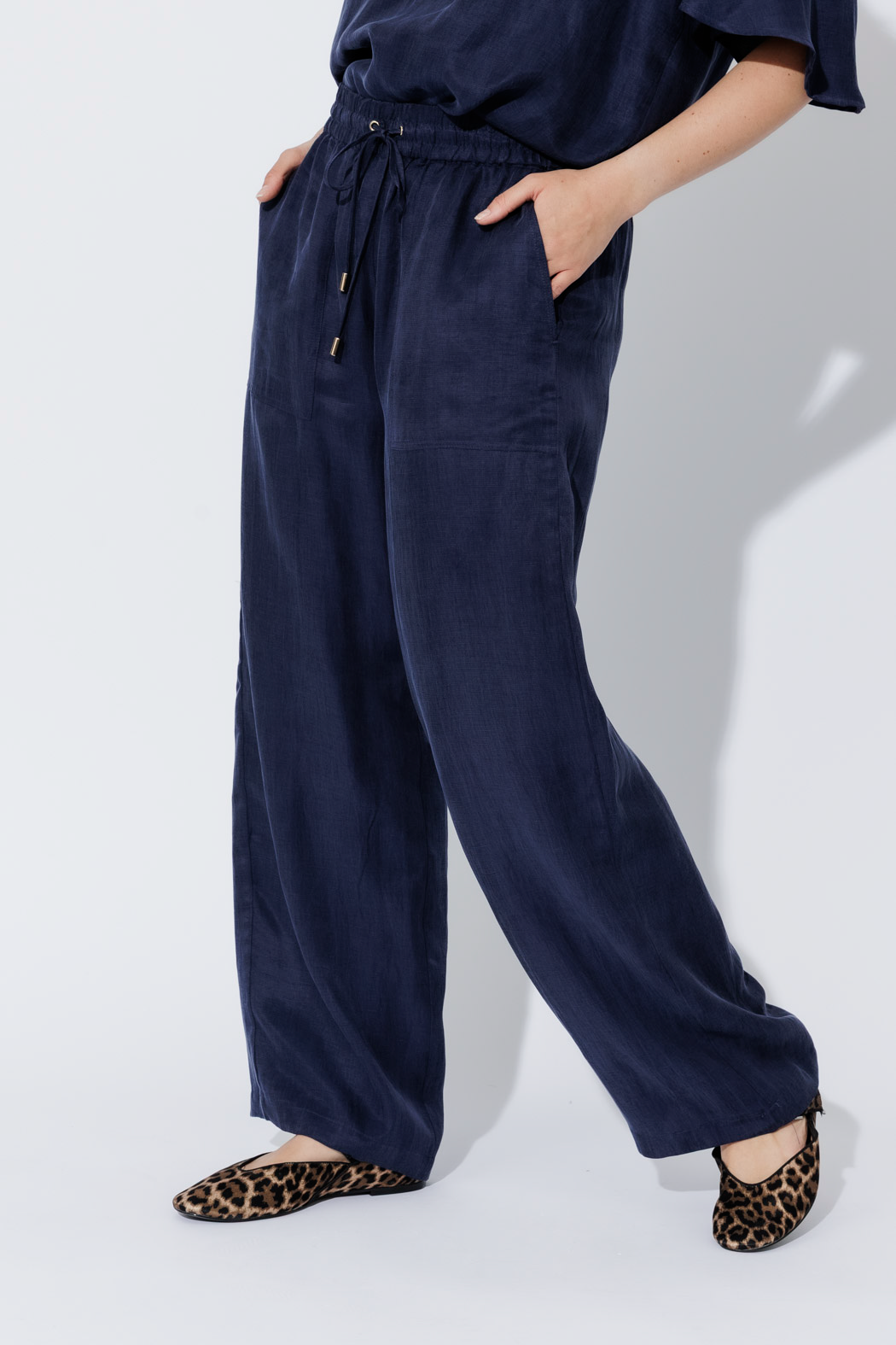 Navy Tencel/Linen Pant