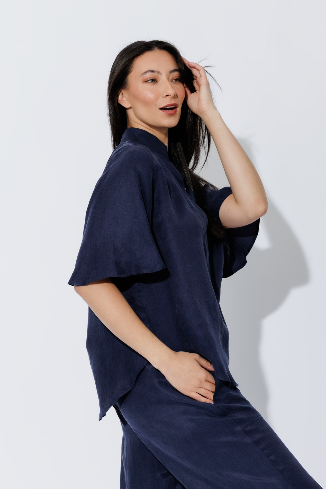 Navy Tencel/Linen Blogger Shirt