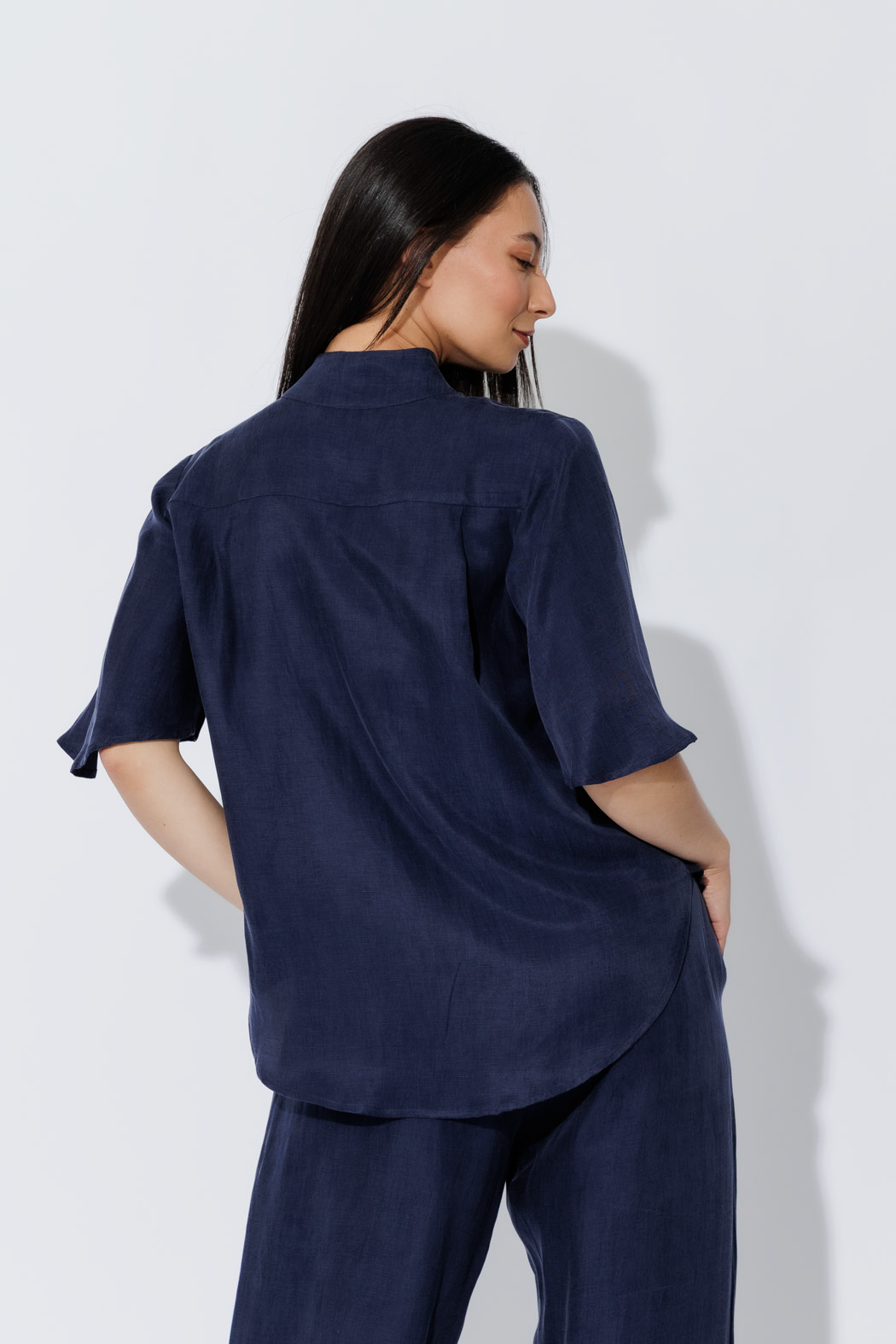 Navy Tencel/Linen Blogger Shirt