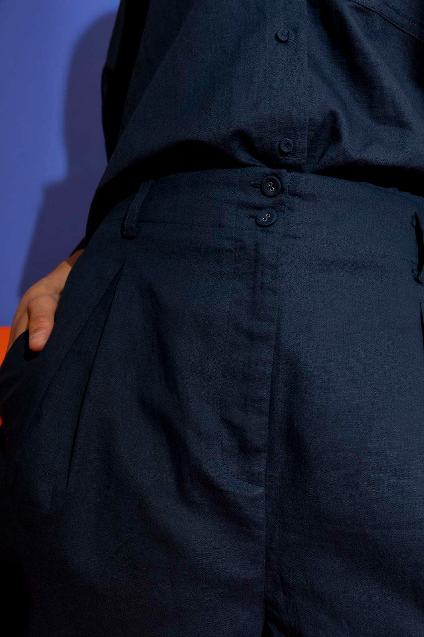 Navy Linen Short