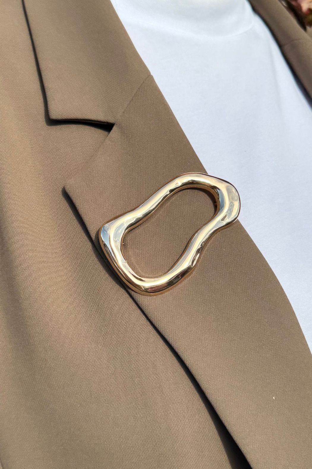 Gold Wave Brooch Gold O/S