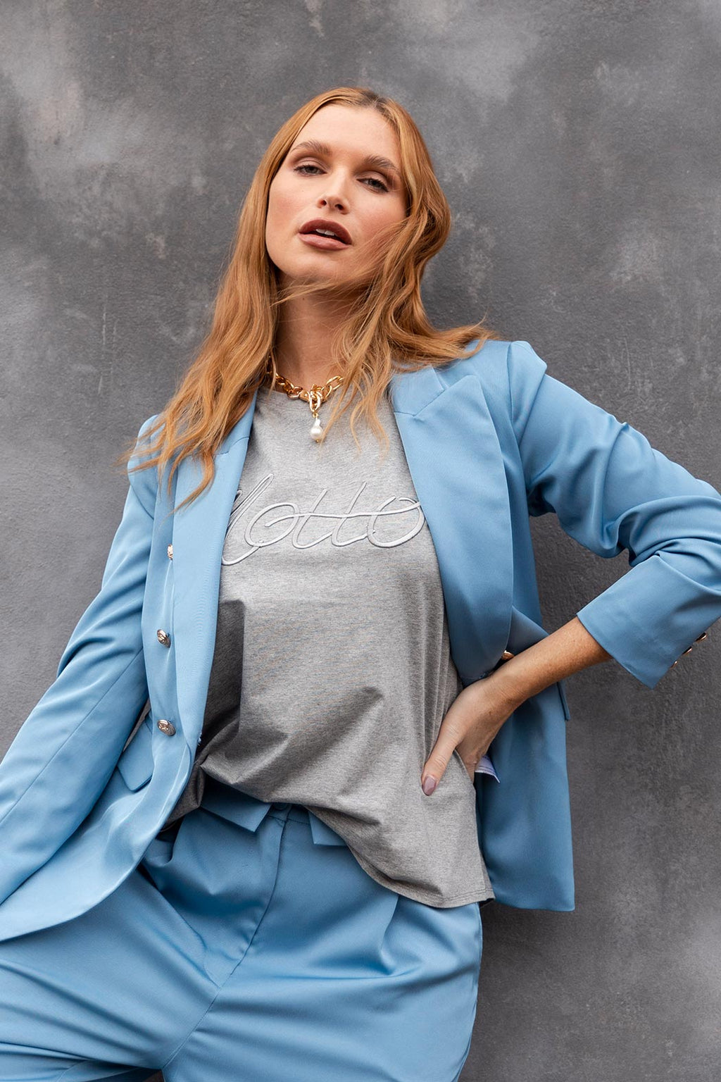 Motto Embroidered T-shirt Grey