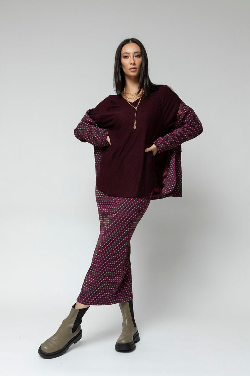 Plum Diamond V Neck Jumper