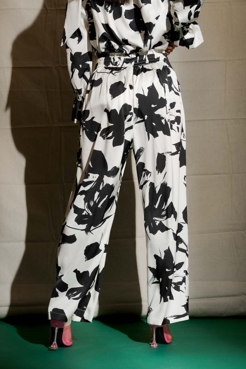 Black/white Silky Button Hem Pant