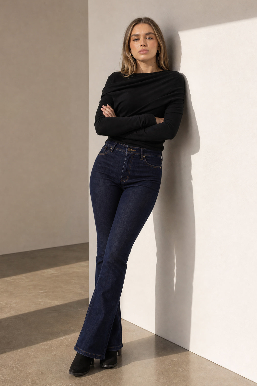 Dark Denim Booty Sculpt Flare Miracle Jean