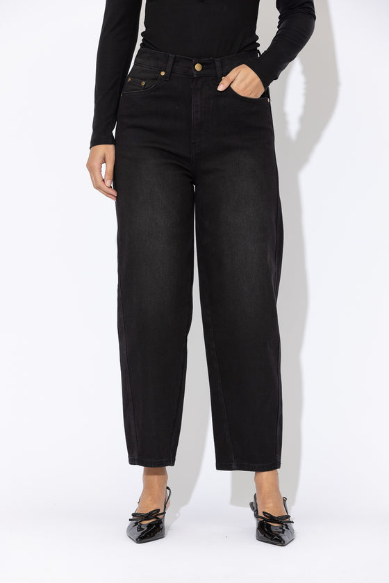 Black Barrel Jean