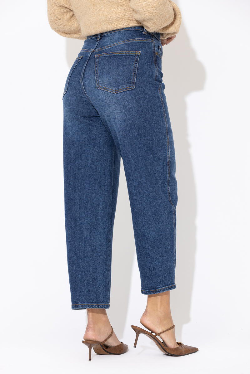 Mid Denim Stretch Barrel Jean