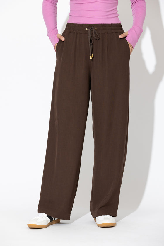 Chocolate Drape Drawstring Pant