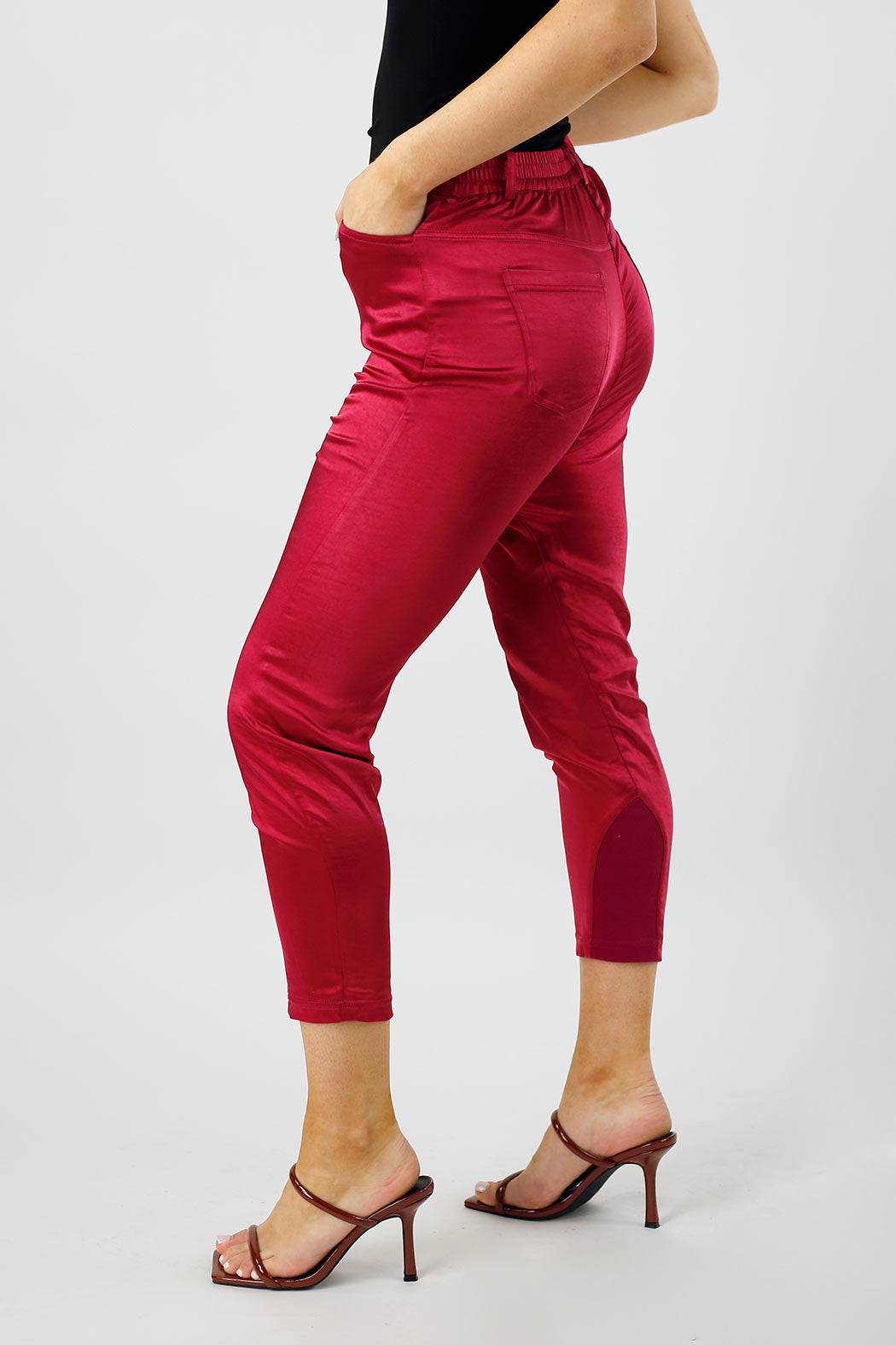 Red Satin Droppie - NT