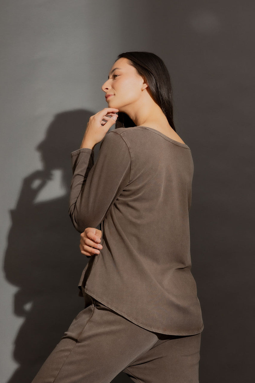 Cocoa Washed Long Sleeve Top