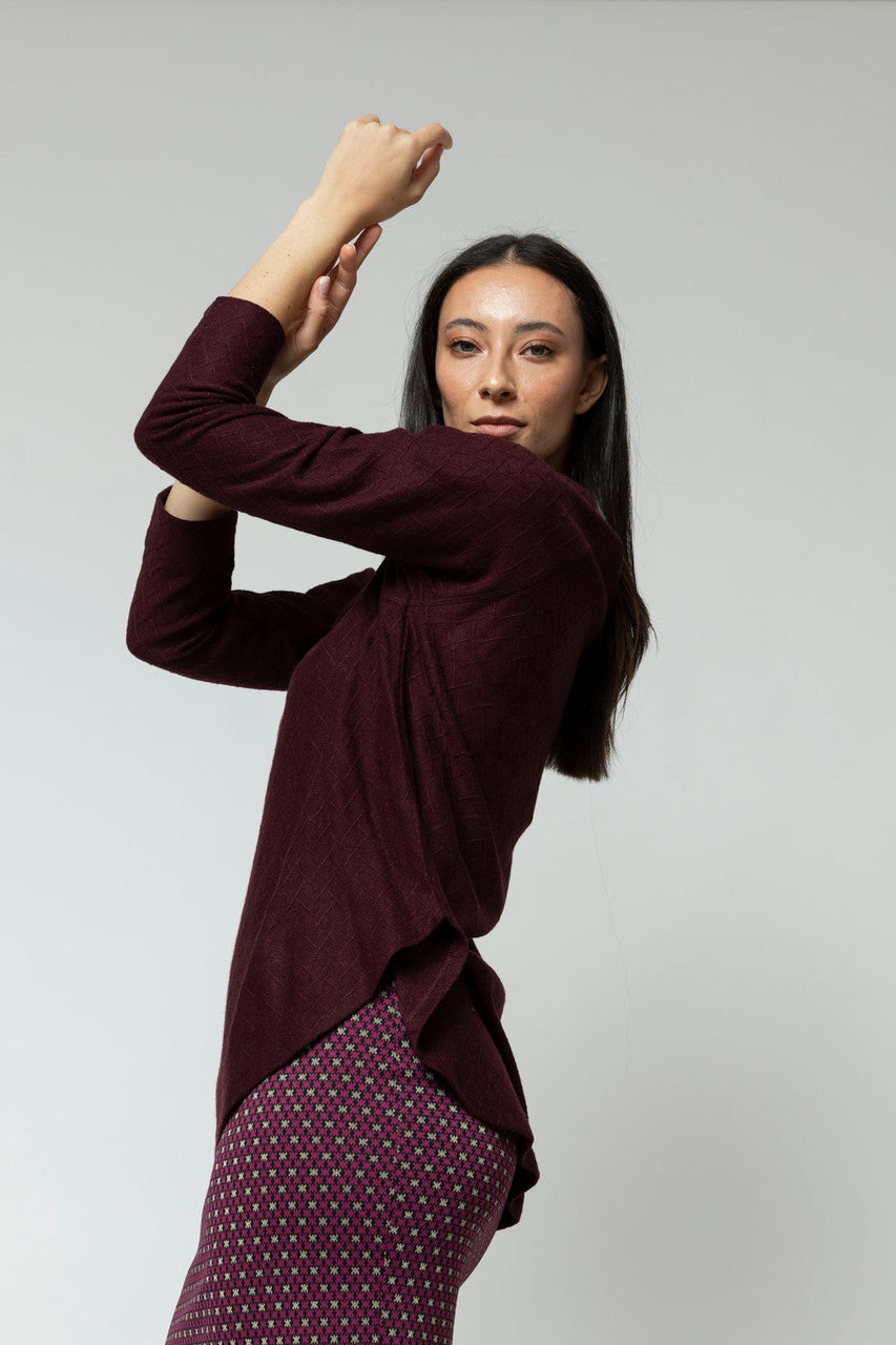 Plum Diamond V Neck Jumper